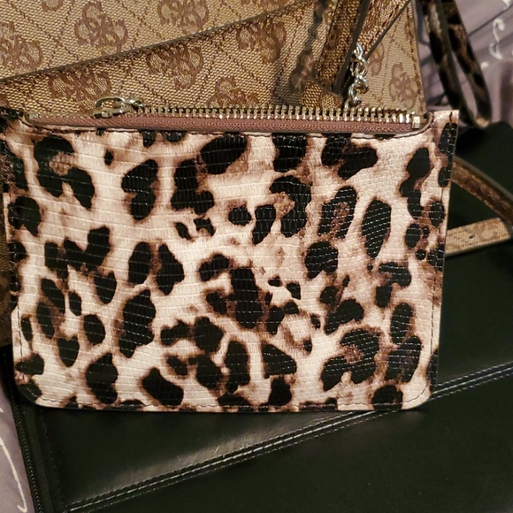 Guess crossbody - Picture 4 of 6